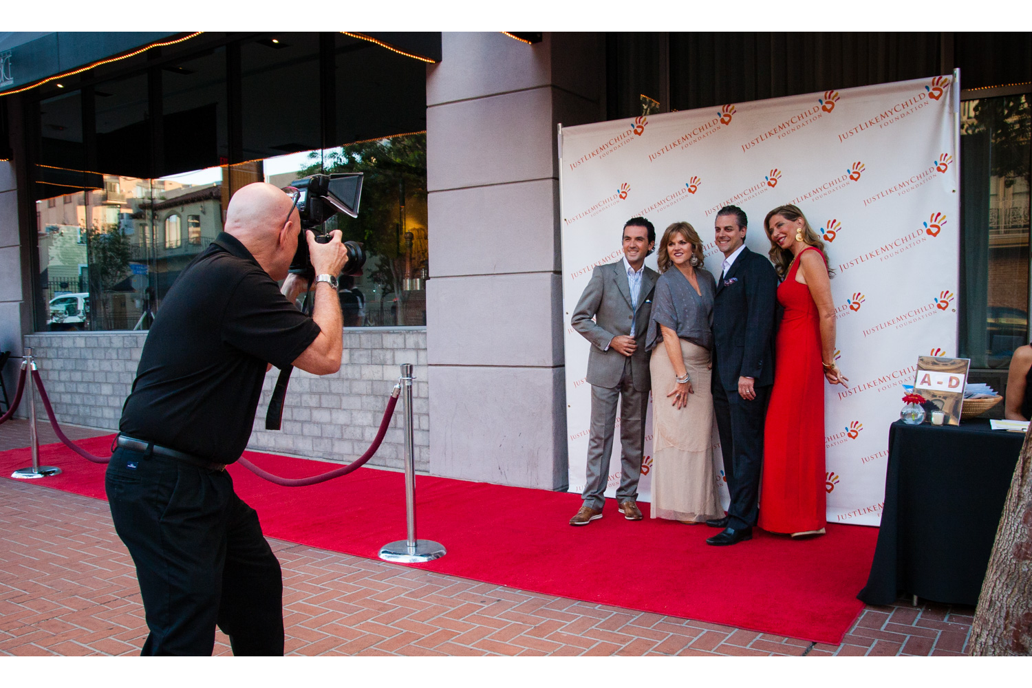 Step and repeat photogaphy